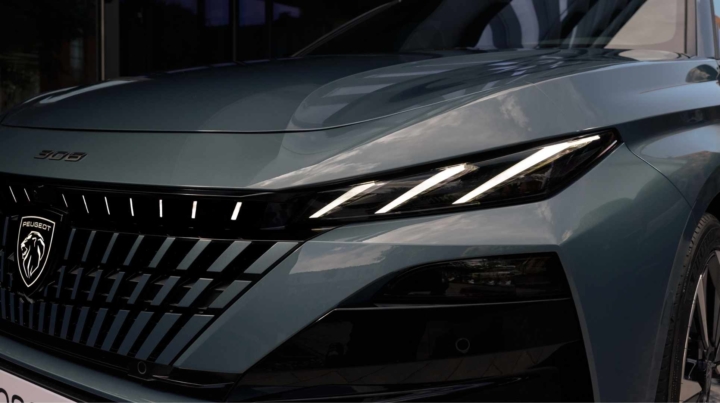 peugeot-e- 308-SW-electrique-véhicule-break-design-valence-drome