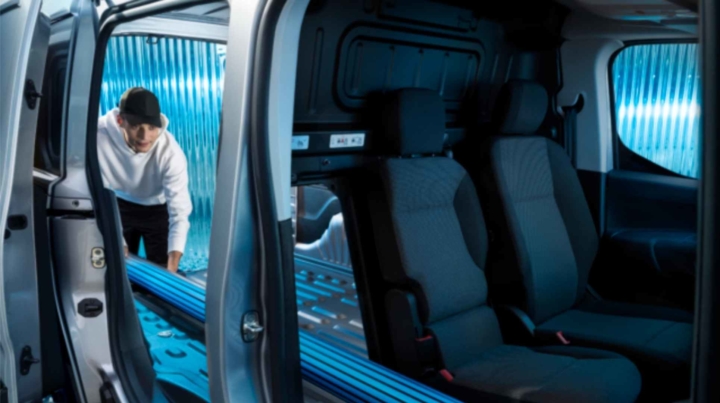 cabine-approfondie-e-partner-peugeot-utilitaire-électrique-valence-drome