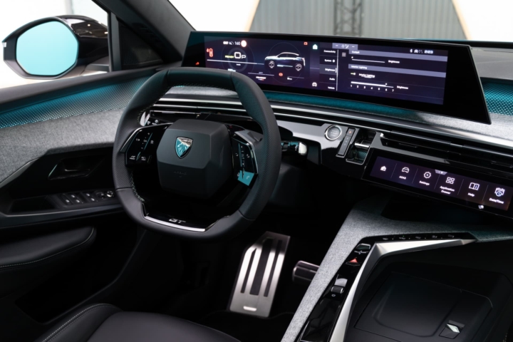 PEUGEOT_3008_valence_hybrid_drome_suv-2