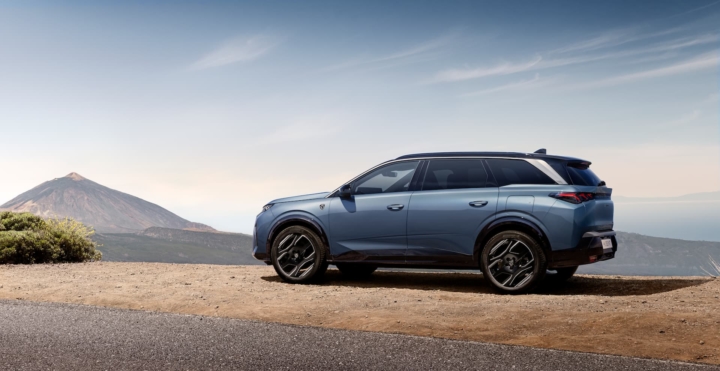 peugeot-5008-suv-familial-7places-valence-drome-26000 (1)