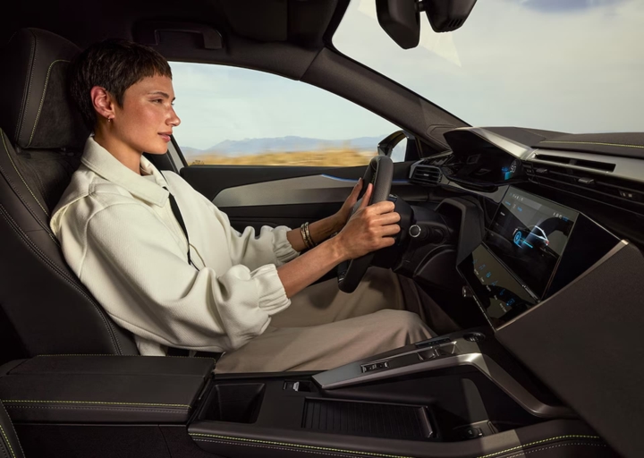 408 electrique peugeot valence berline suv