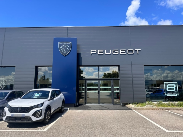 compacte suv Peugeot Valence drome 26000