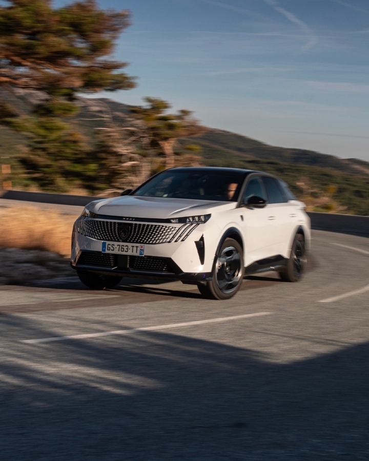 peugeot-valence-drome-suv-E-3008